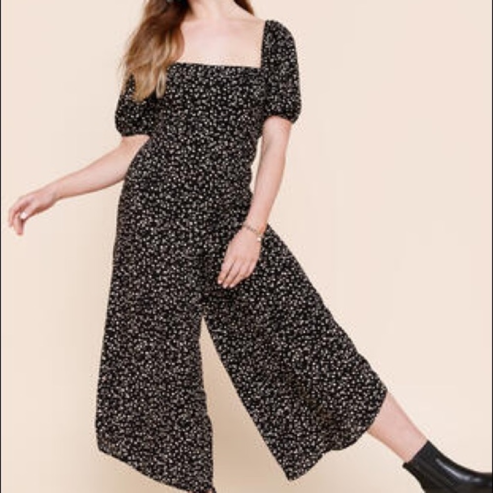NWT Francesca’s Trixxi Floral Jumpsuit